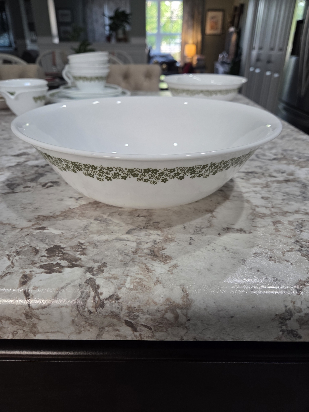 VINTAGE 1970's CORELLE SPRING BLOSSOM GREEN 10 IN SERVING BOWL COTTAGECORE PYREX